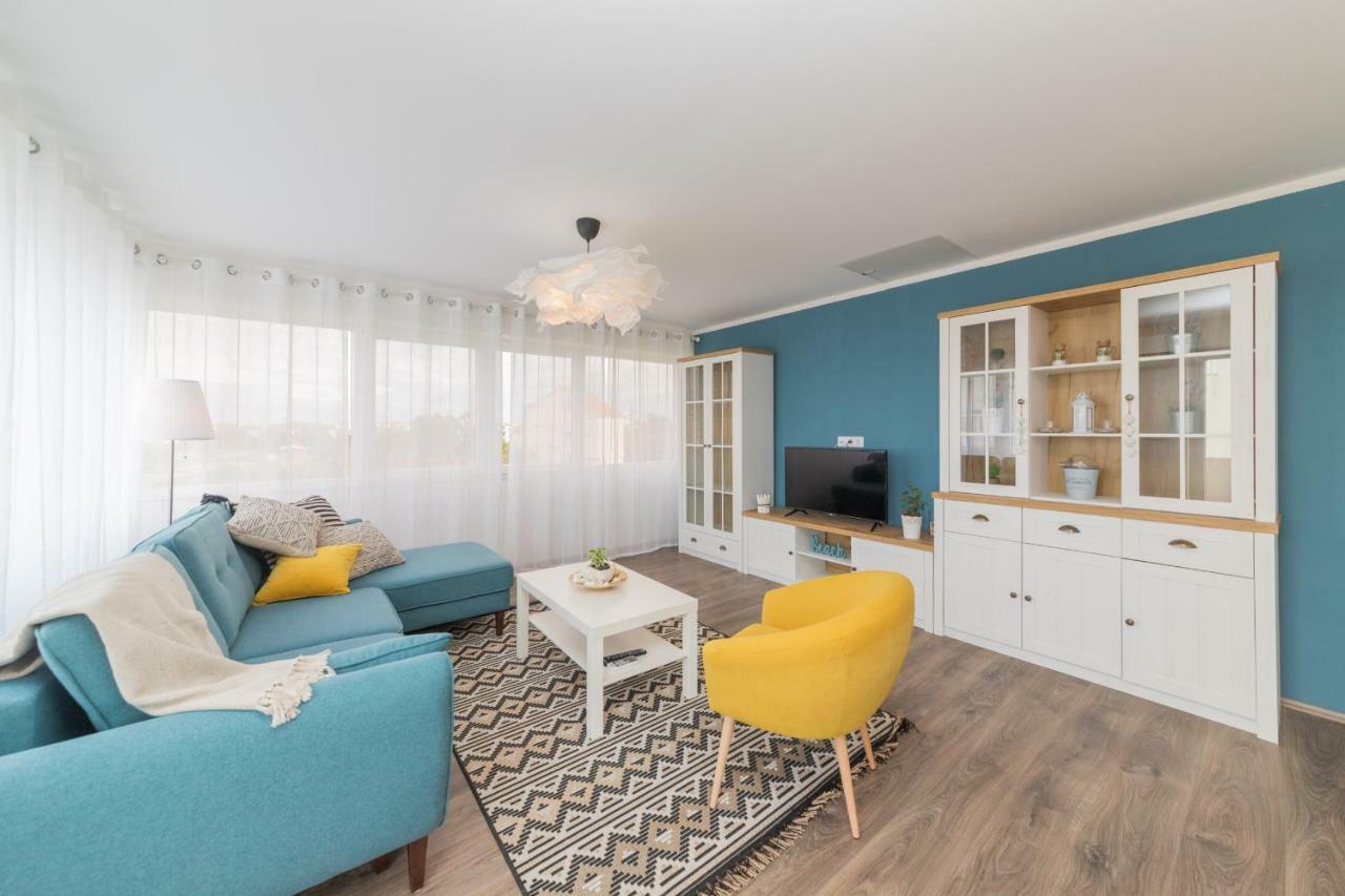 Apartmani Zara Затон Екстериор снимка